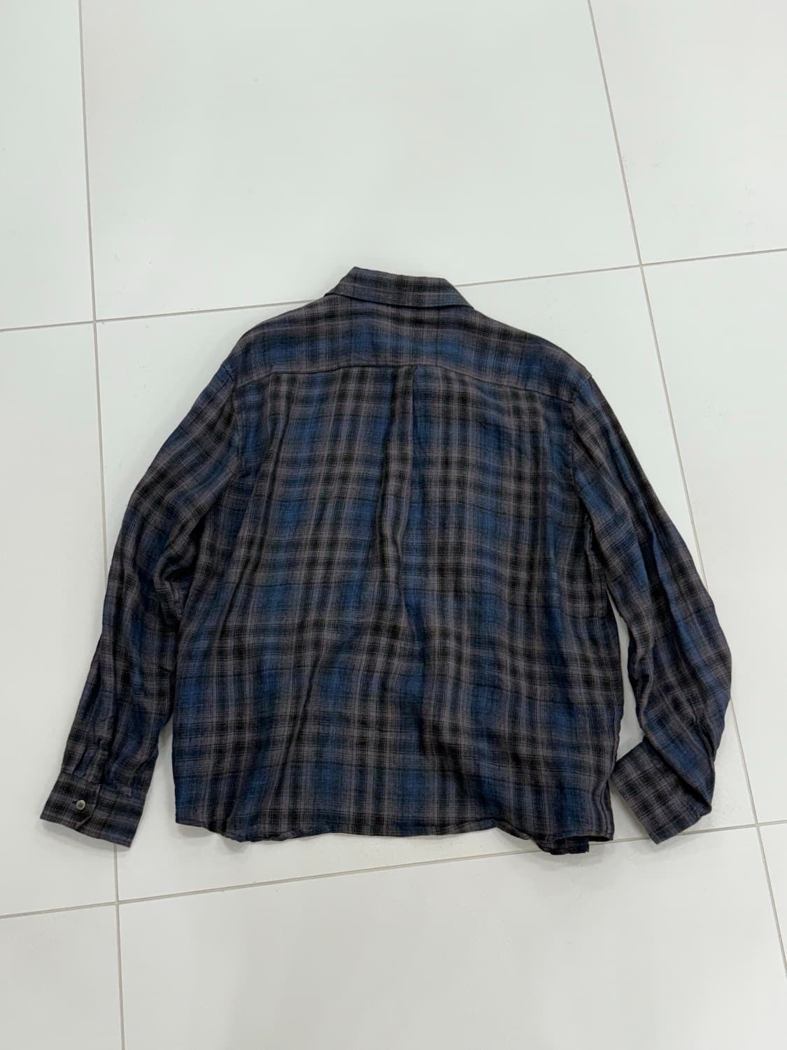 해칭룸 뮤지엄 셔츠 상품이미지4