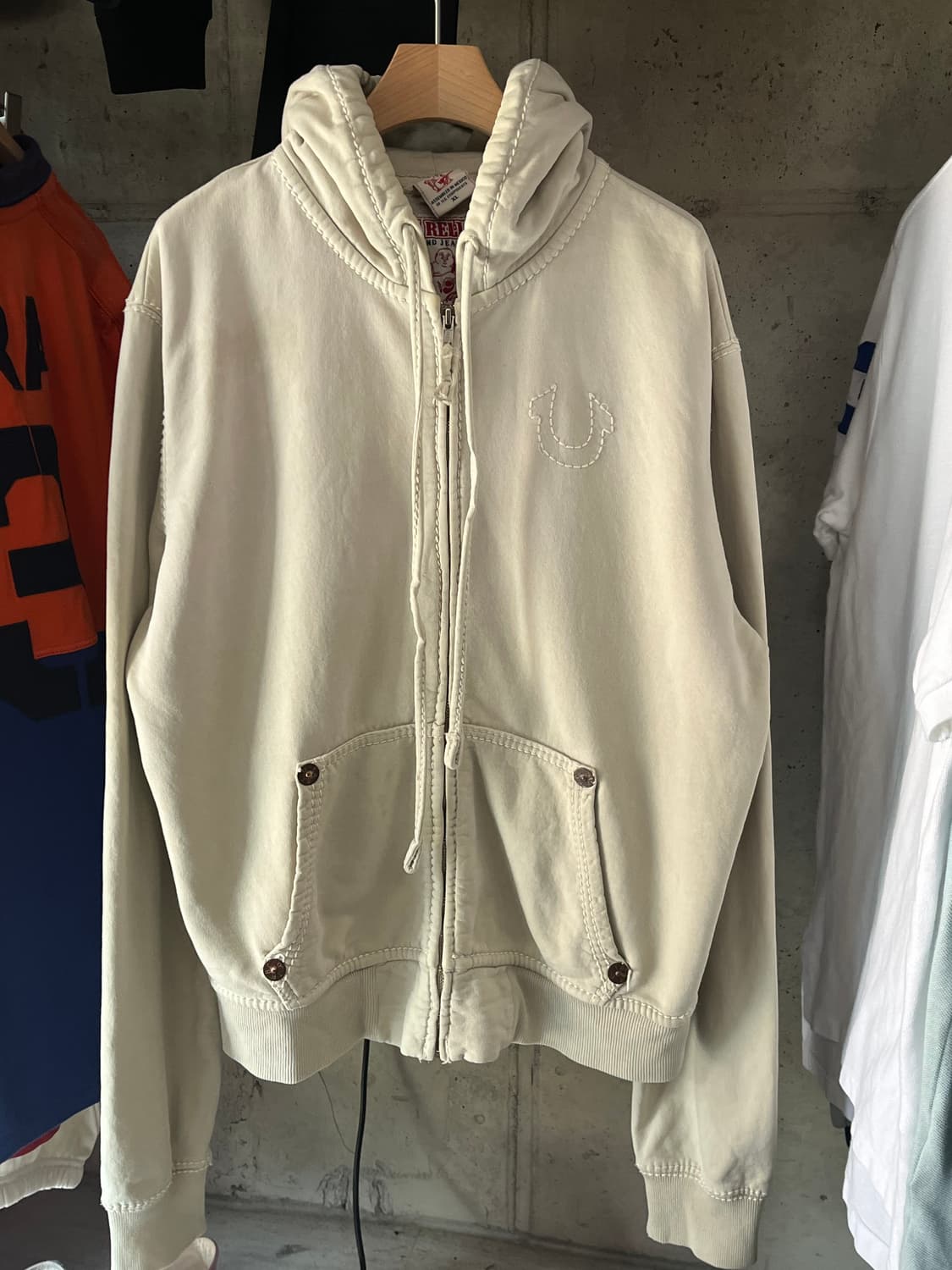 TRUE RELIGION SWEATSHIRT BIG T 상품이미지3