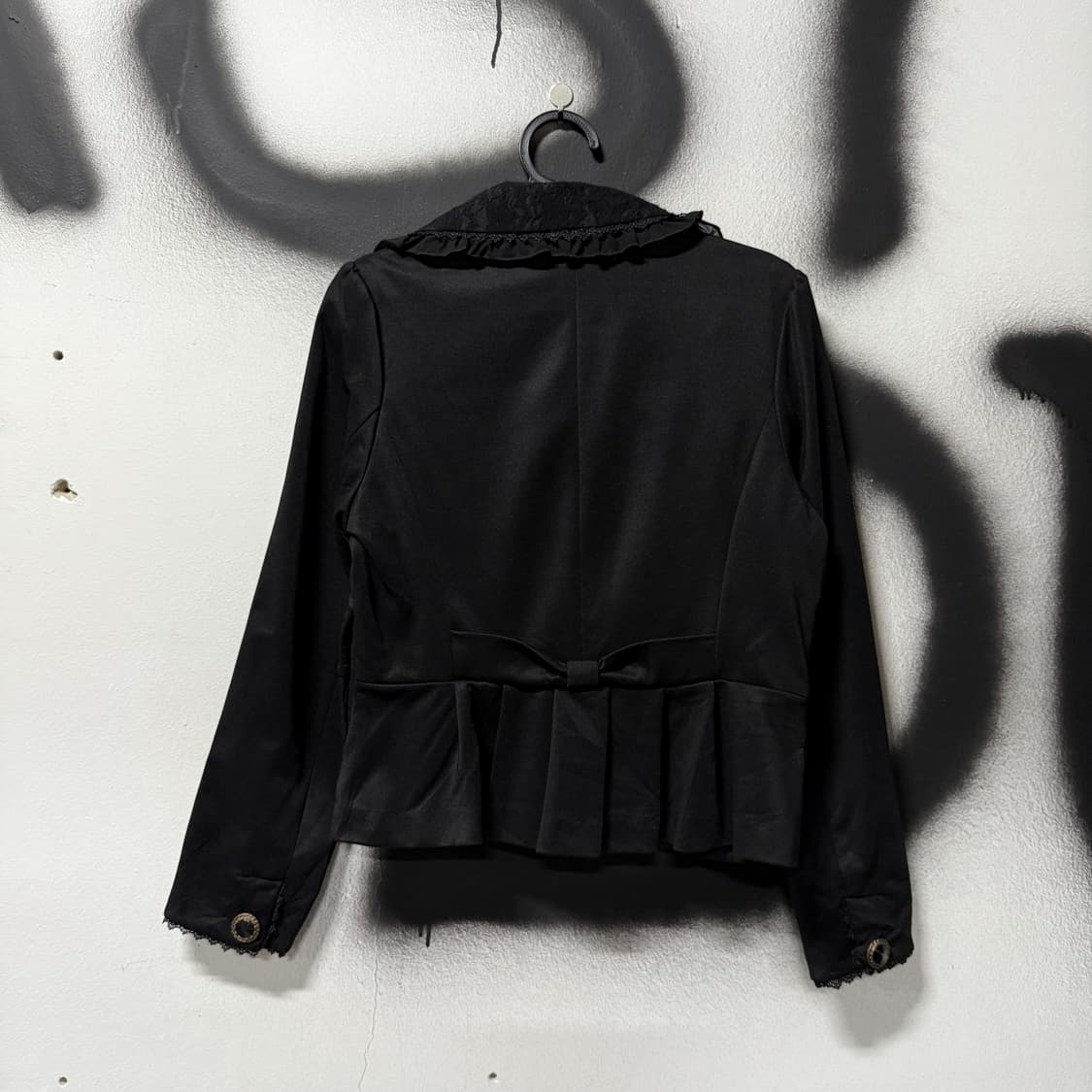 액시즈팜 고딕 러블리 원버튼 프릴 핀턱 백리본 자켓 상품이미지2