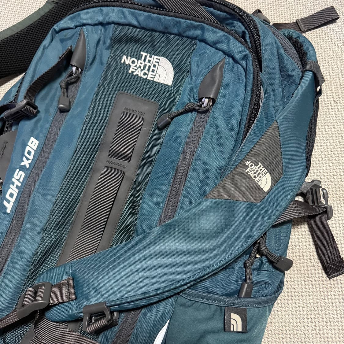 노스페이스 박스샷 백팩 네이비 상품이미지2