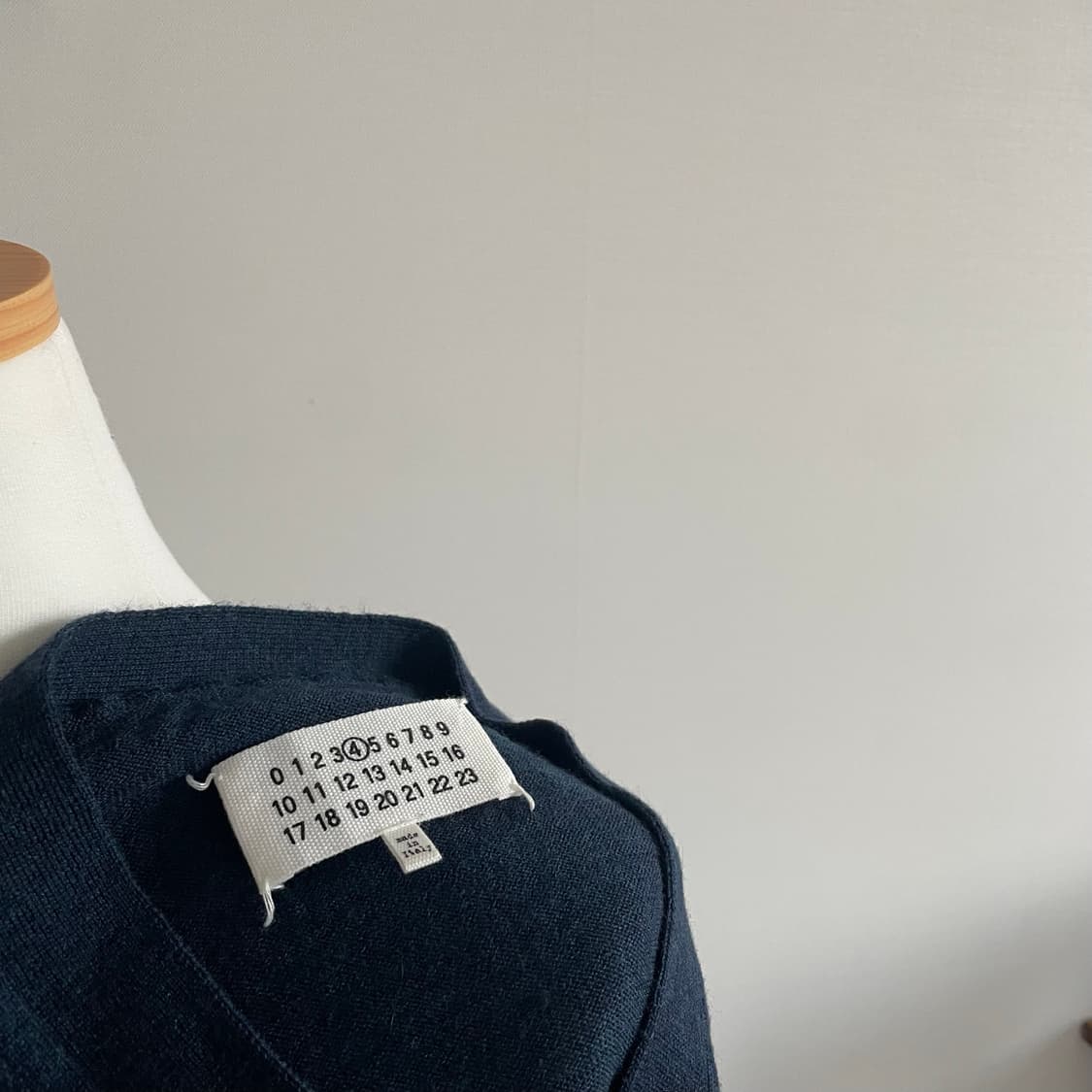 Maison Margiela V-Neck Knit S 상품이미지4