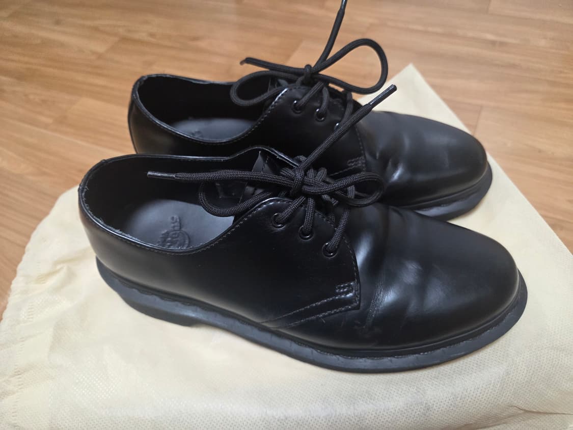 닥터마틴 1461 3홀 모노 블랙[250] 상품이미지2