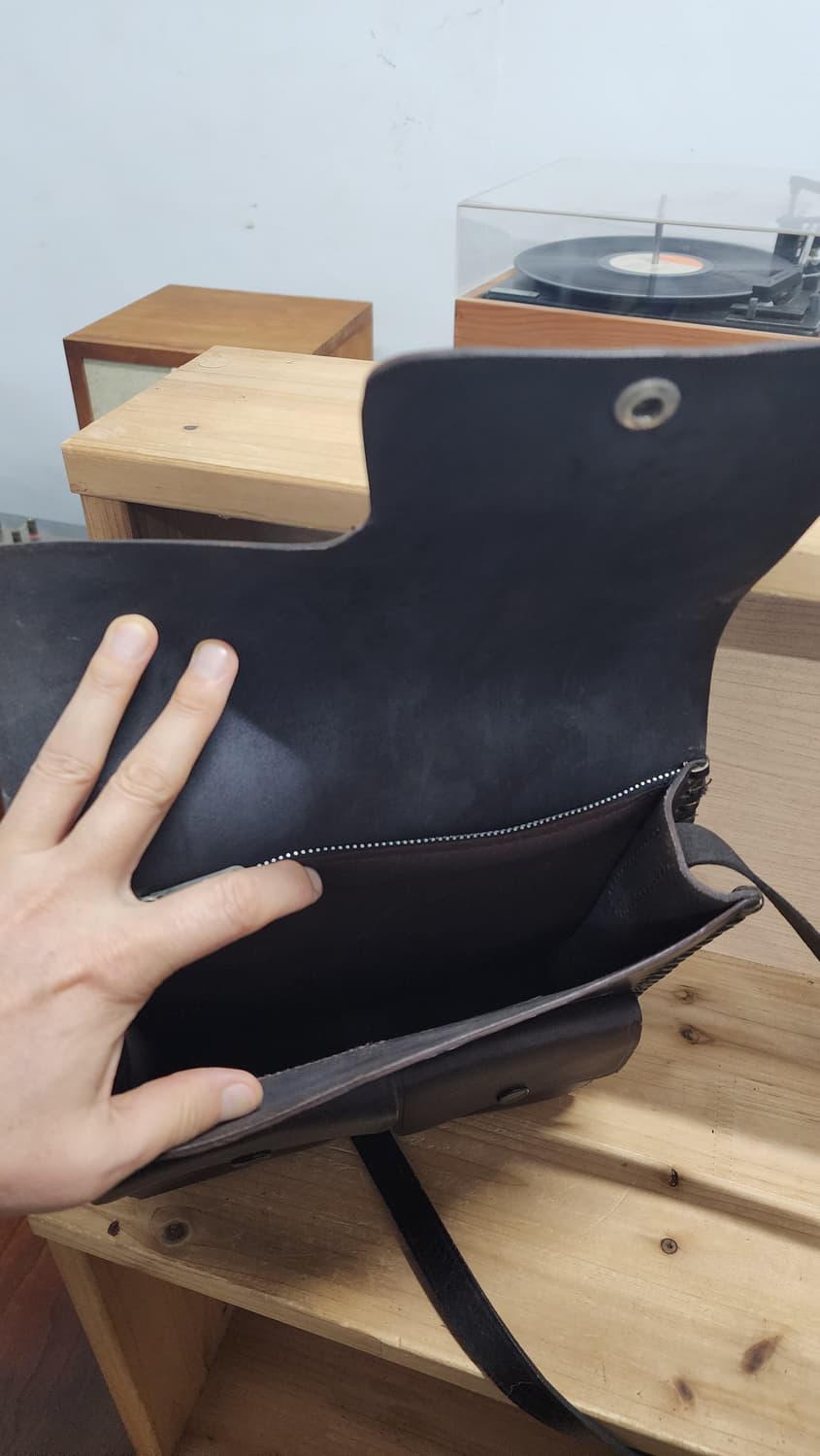 통가죽 숄더백 다크브라운 상품이미지5