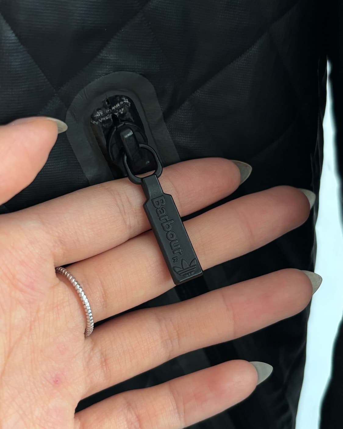 Adidas x Barbour 아디다스 x 바버 블랙 루바브 퀼팅 자켓 상품이미지5