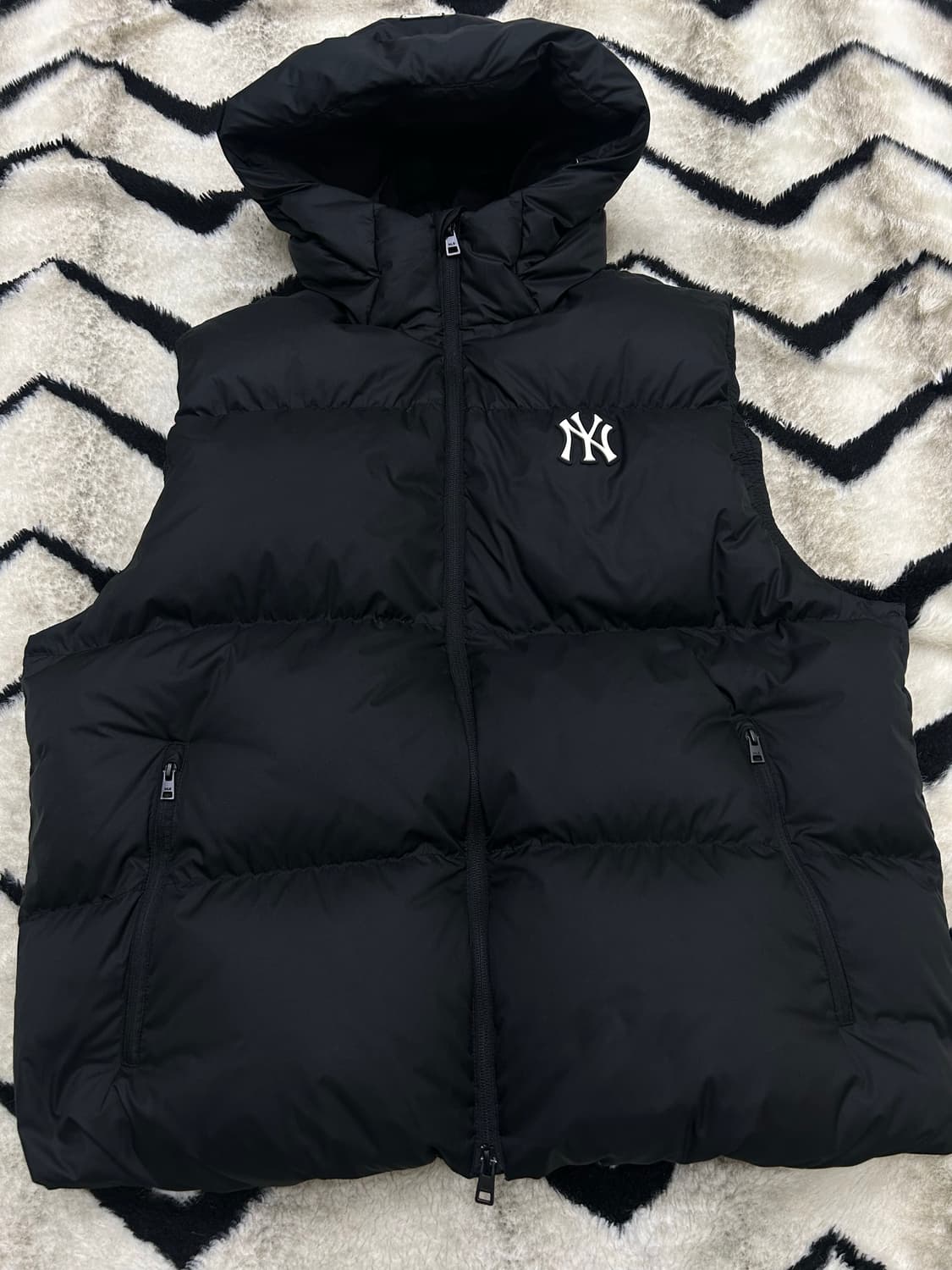 [XL]MLB 뉴욕양키스 덕다운 후드 패딩조끼/블랙 상품이미지4