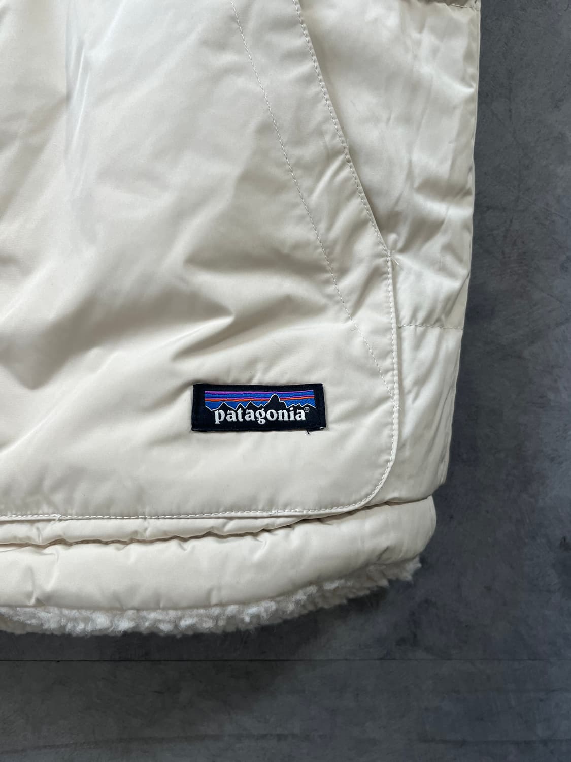 Patagonia 파타고니아 레트로 리버시블 베스트  상품이미지7