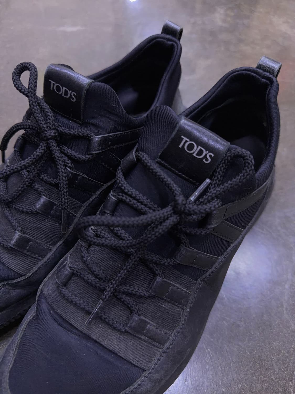 TOD'S 토즈 노코드 스니커즈 올 블랙 7 (260) 상품이미지4