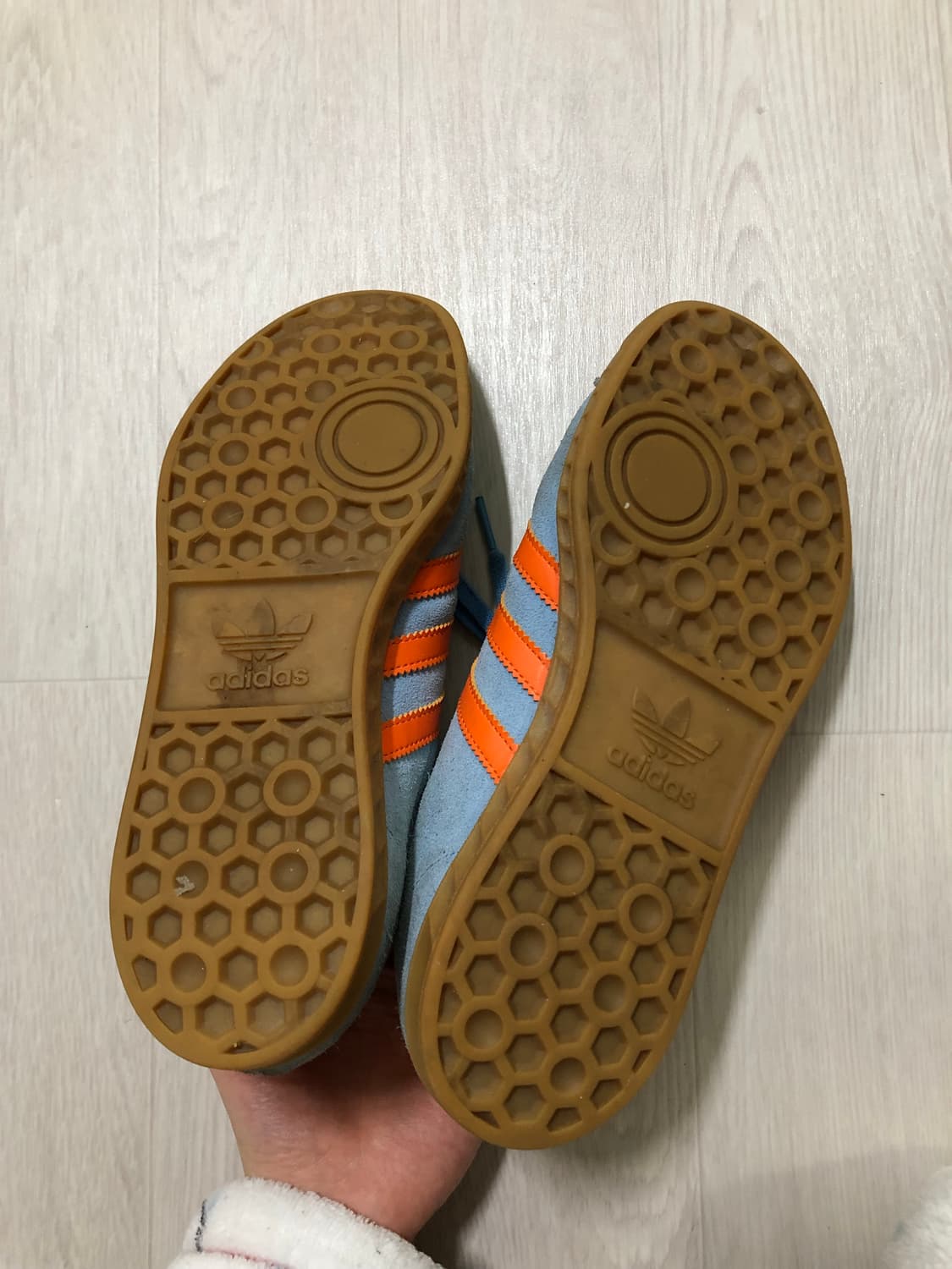 아디다스 오리지널 함부르크 라이트 블루 오렌지 GX7223 상품이미지6