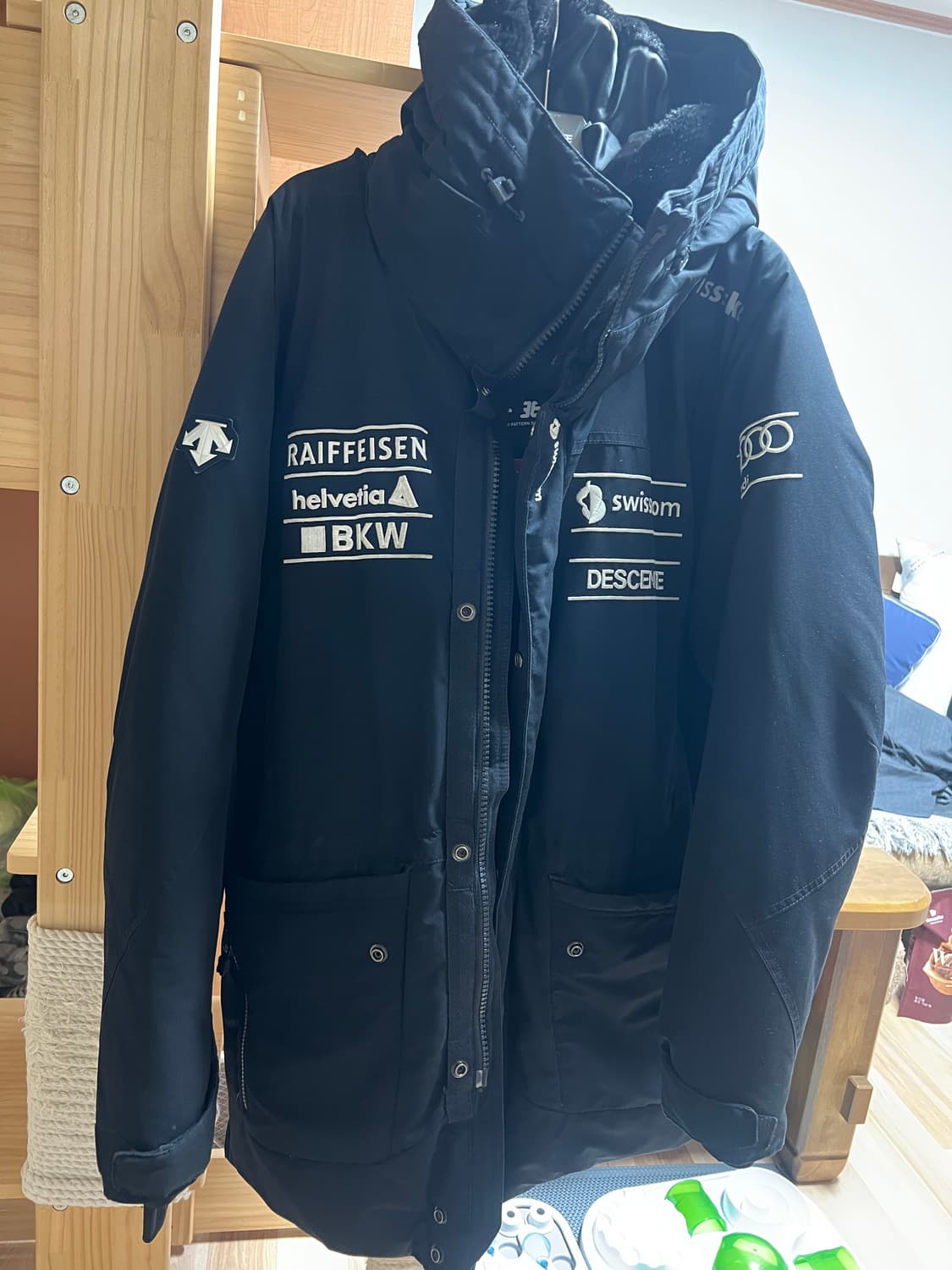 데상스 아우디 패딩 상품이미지1