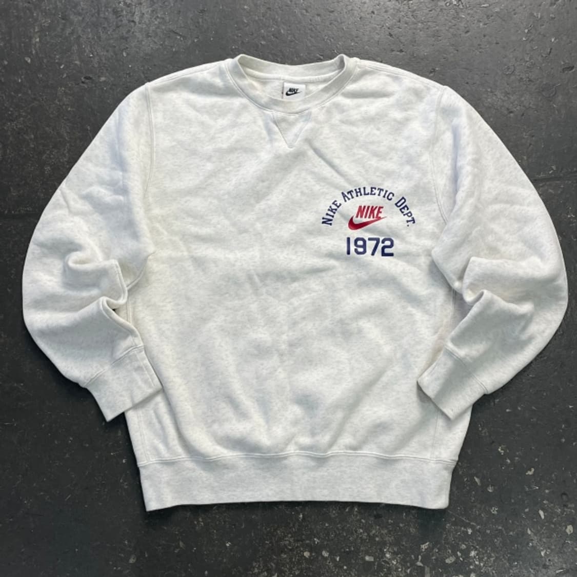 100 나이키 맨투맨 상품이미지1