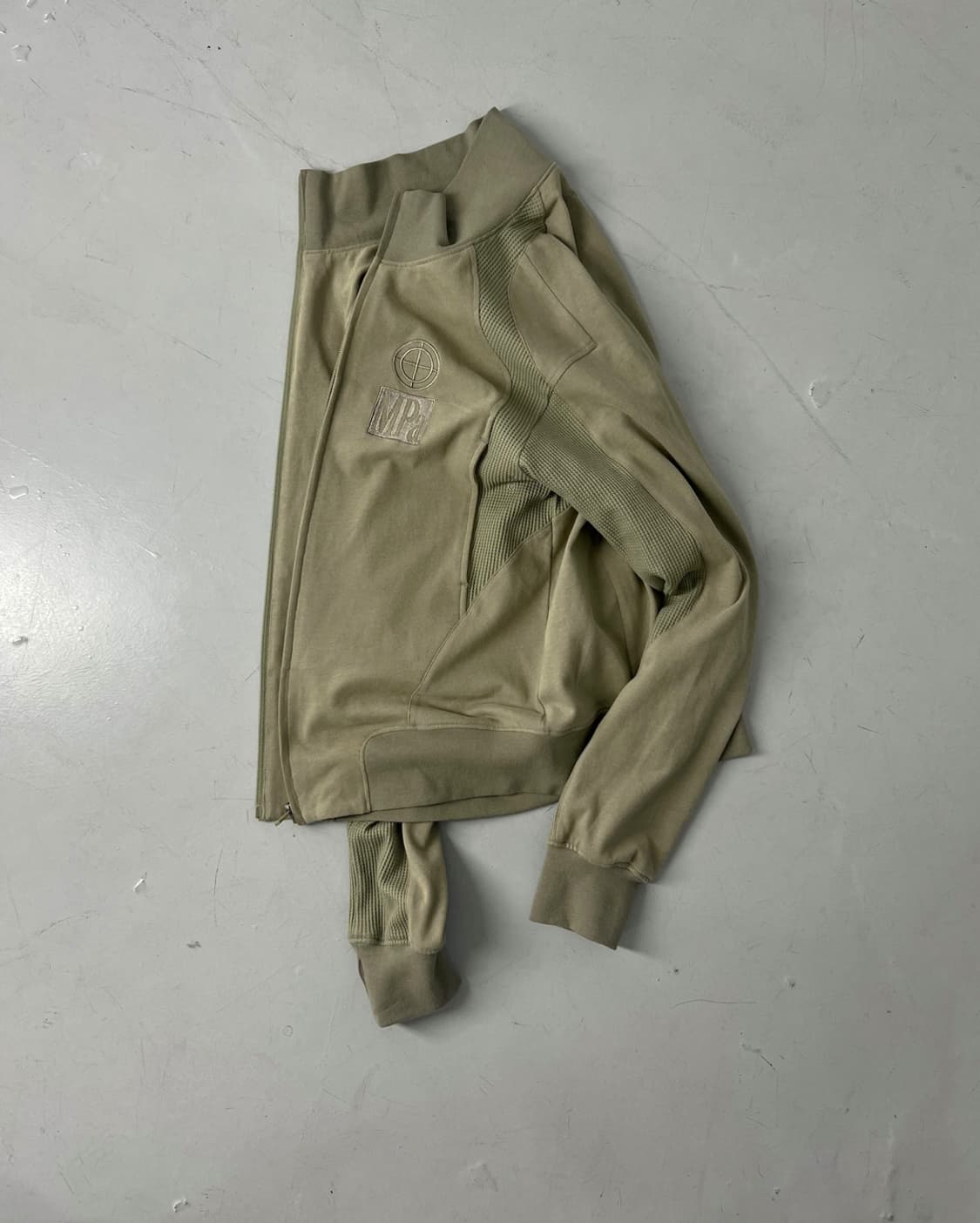 플라스틱 프로덕트 집업 상품이미지5