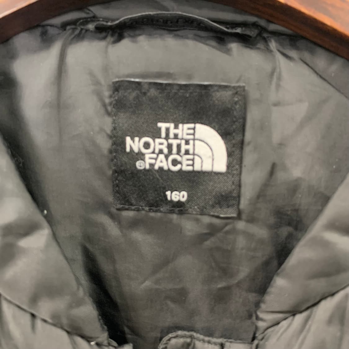 노스페이스 블랙 경량 조끼 패딩 상품이미지8