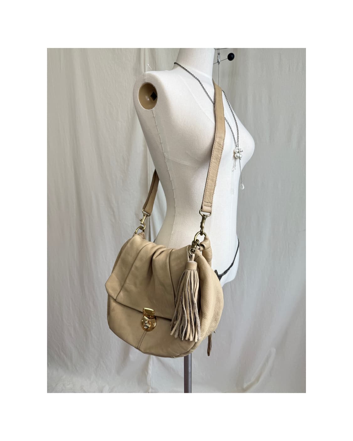 VIOLAd'ORO 2-way 태슬 레더 백 (푸쉬 락) 상품이미지1