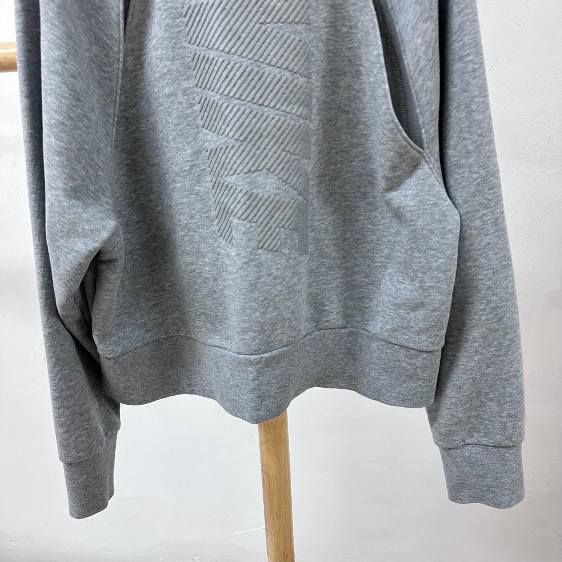 나이키 여성 드라이핏 절개 크롭 맨투맨 티셔츠 L사이즈 J23 상품이미지3