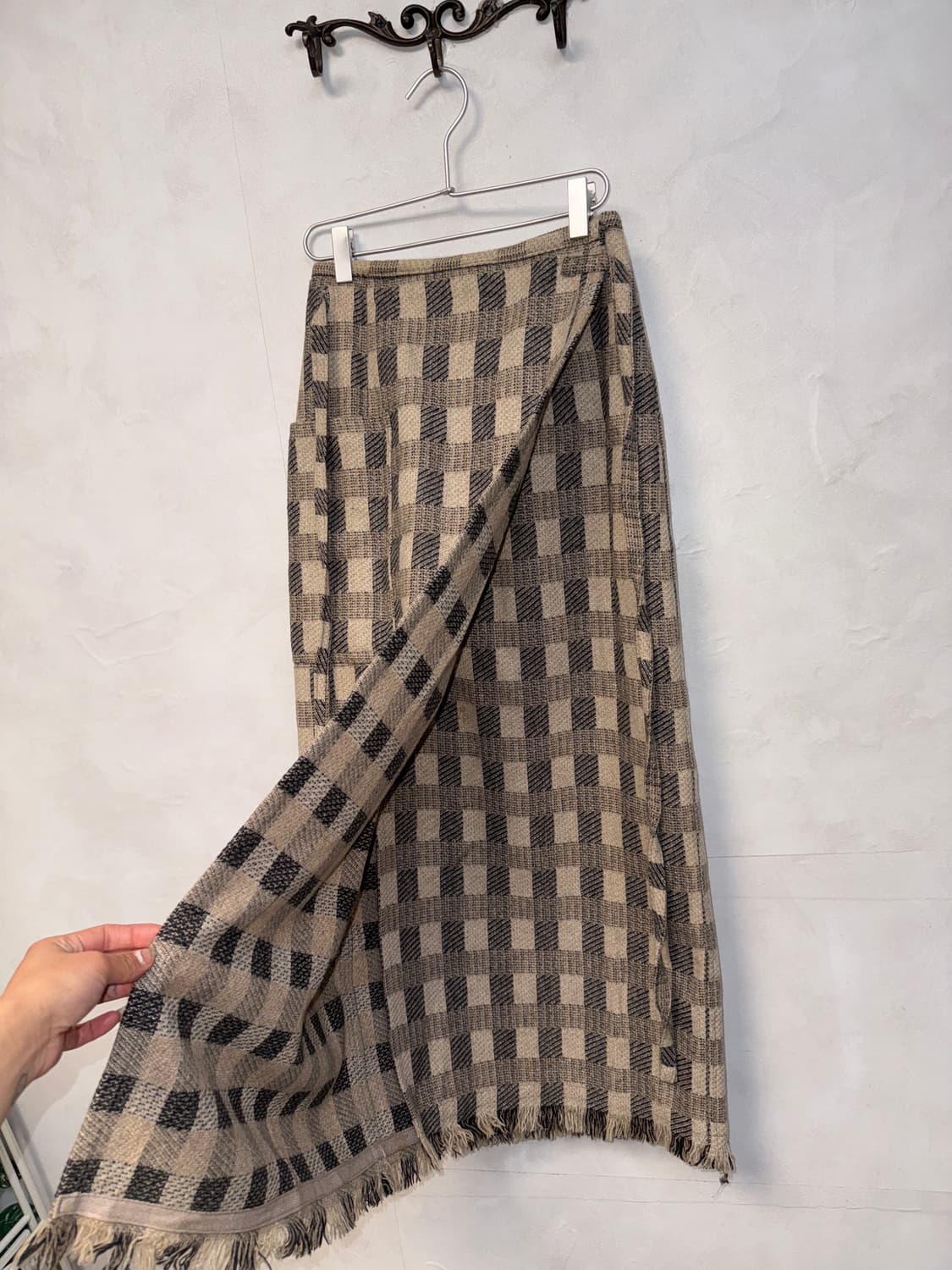 Beige black wool check wrap skirt 상품이미지2