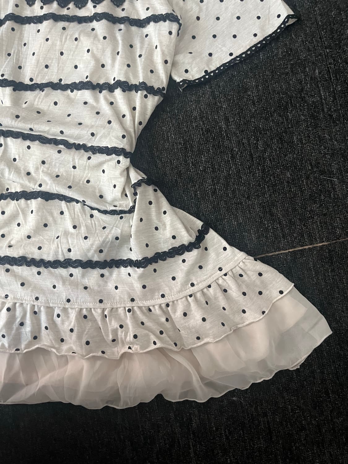 엑시즈팜 도트 레이스 모리 러블리 반팔 원피스 상품이미지3