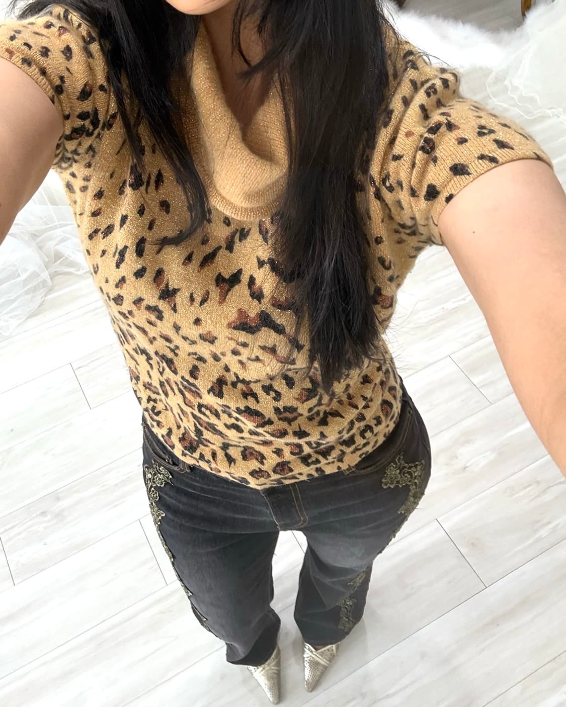 Leopard Turtleneck Short-Sleeve Knit Top 상품이미지1