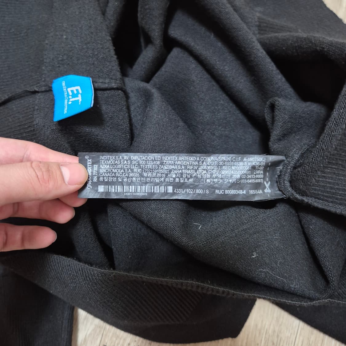 자라 KNIT 빅프린팅 7부 라운드넥 니트 상품이미지5