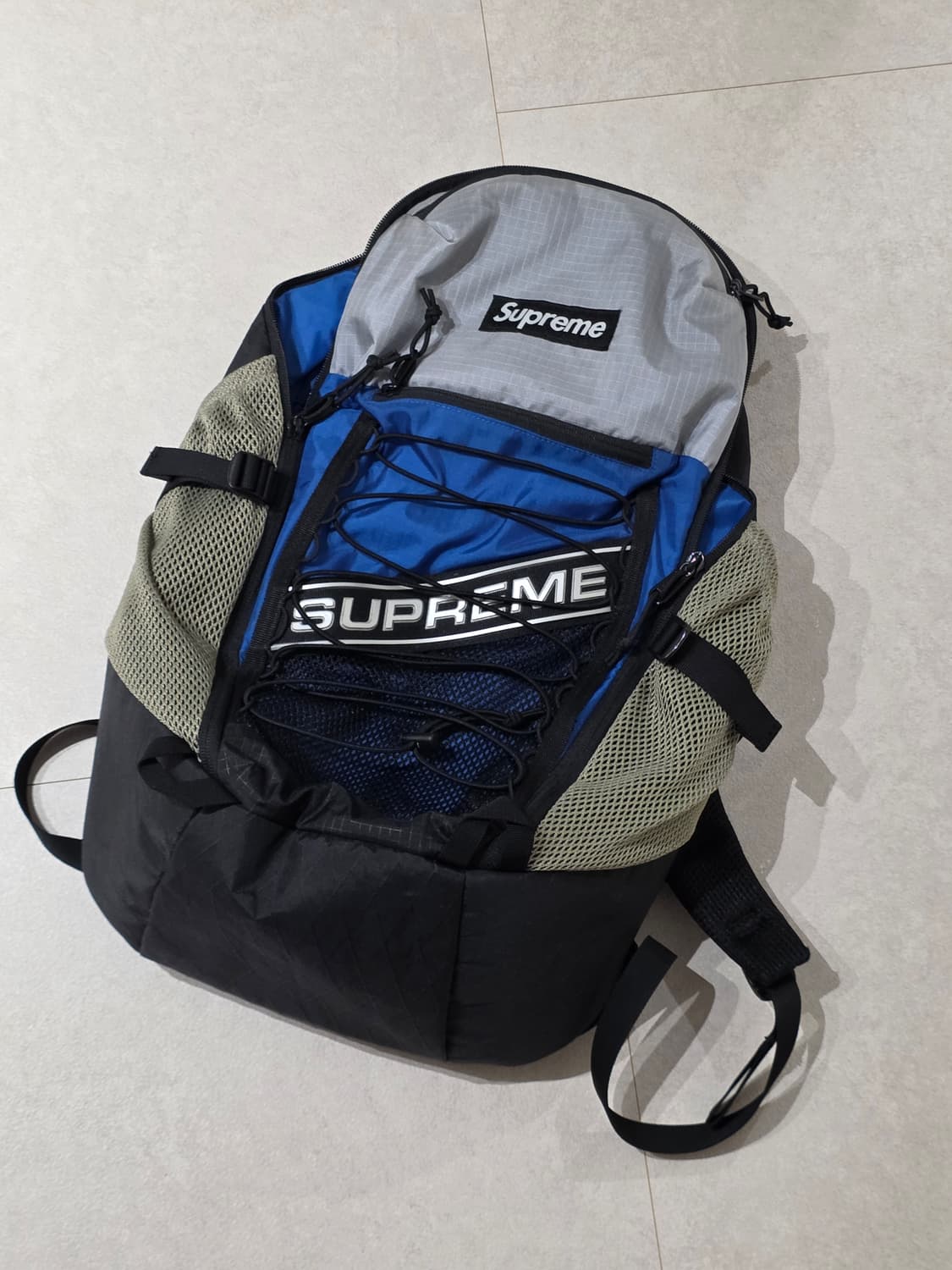 슈프림 백팩 블루 23FW 상품이미지2