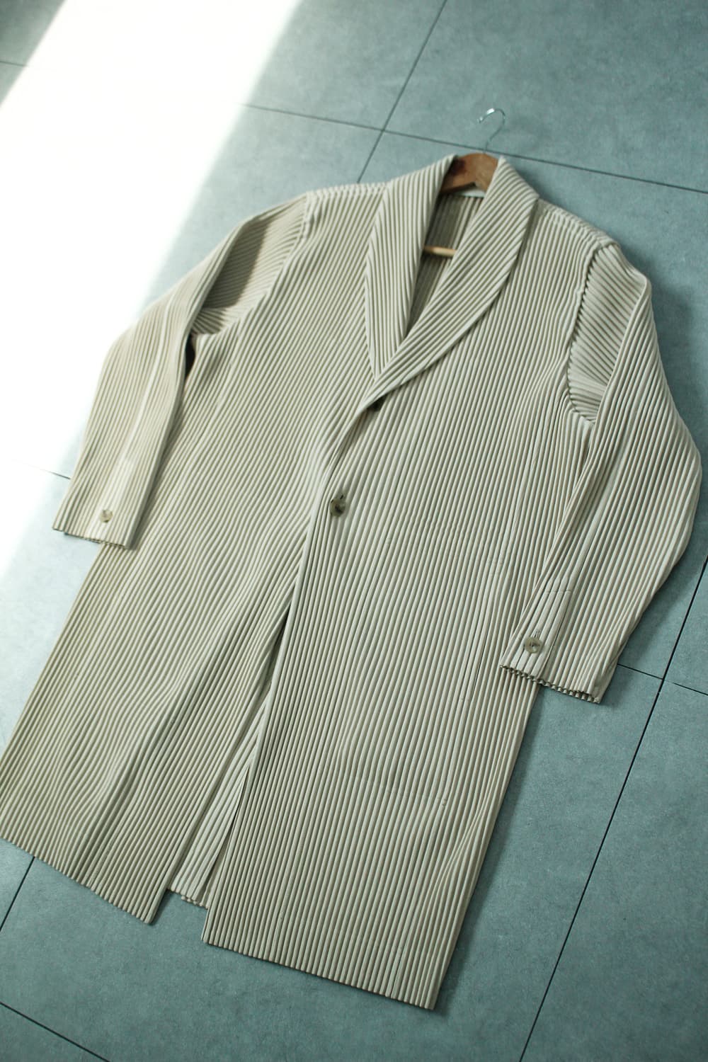 Homme Plisse Beige Coat 상품이미지1