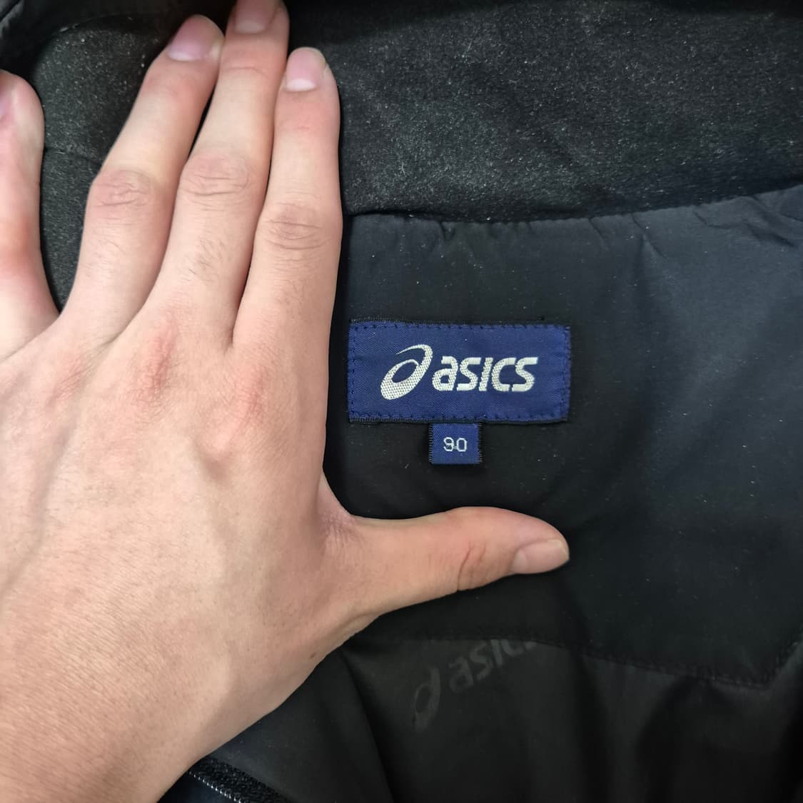 아식스 남성 덕다운 후드 패딩 상품이미지5