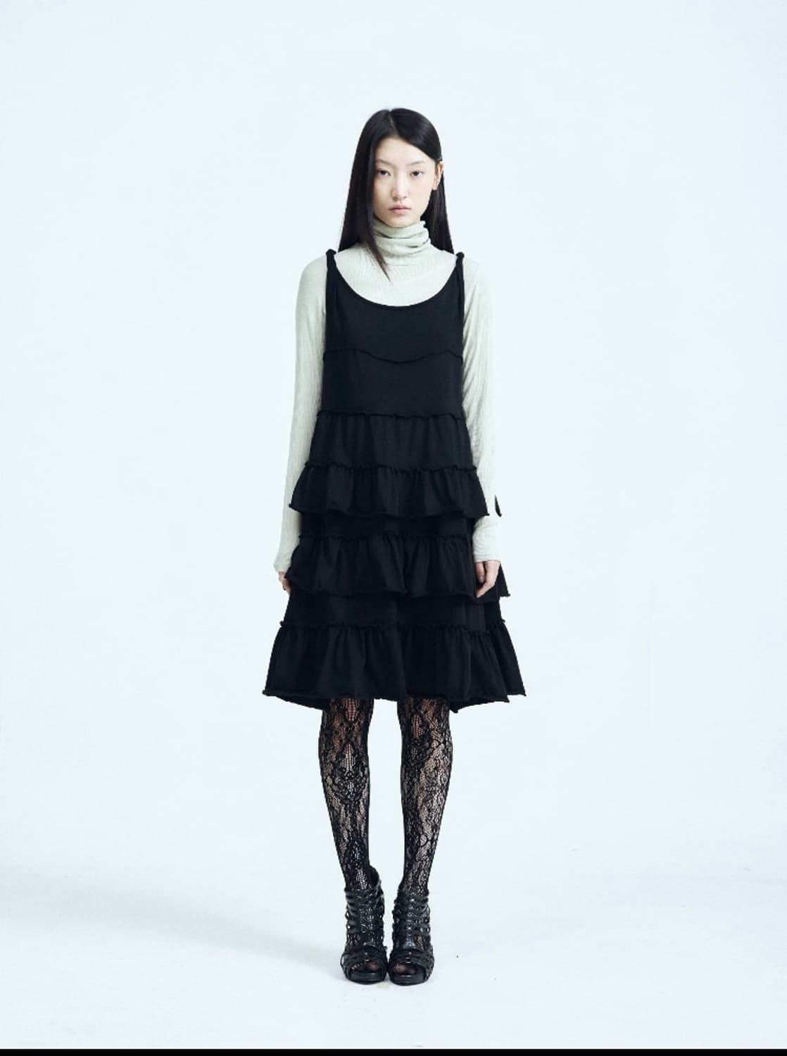 콜로신스 님프 레이어드 드레스 블랙 상품이미지1