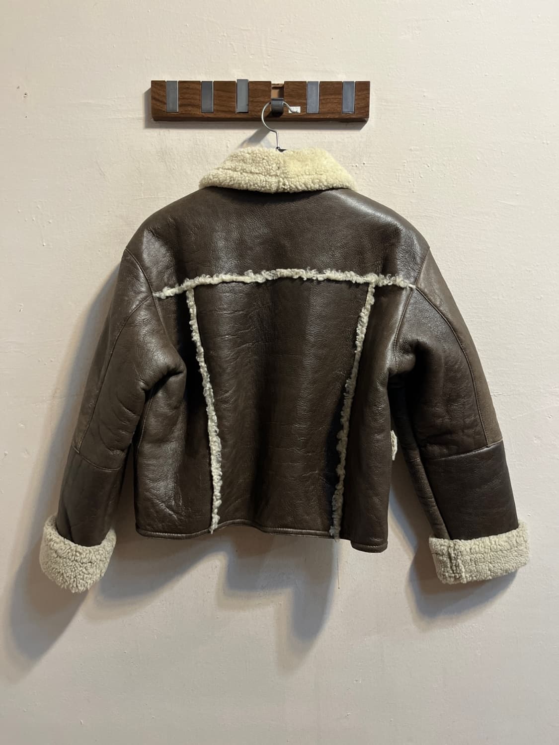 유즈드 시어링 랩스킨 크롭 무스탕 자켓 상품이미지7