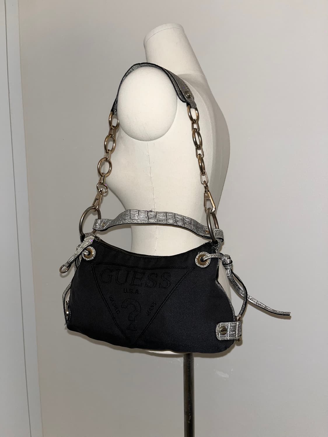 📦Y2K Guess mini shoulder bag 상품이미지3