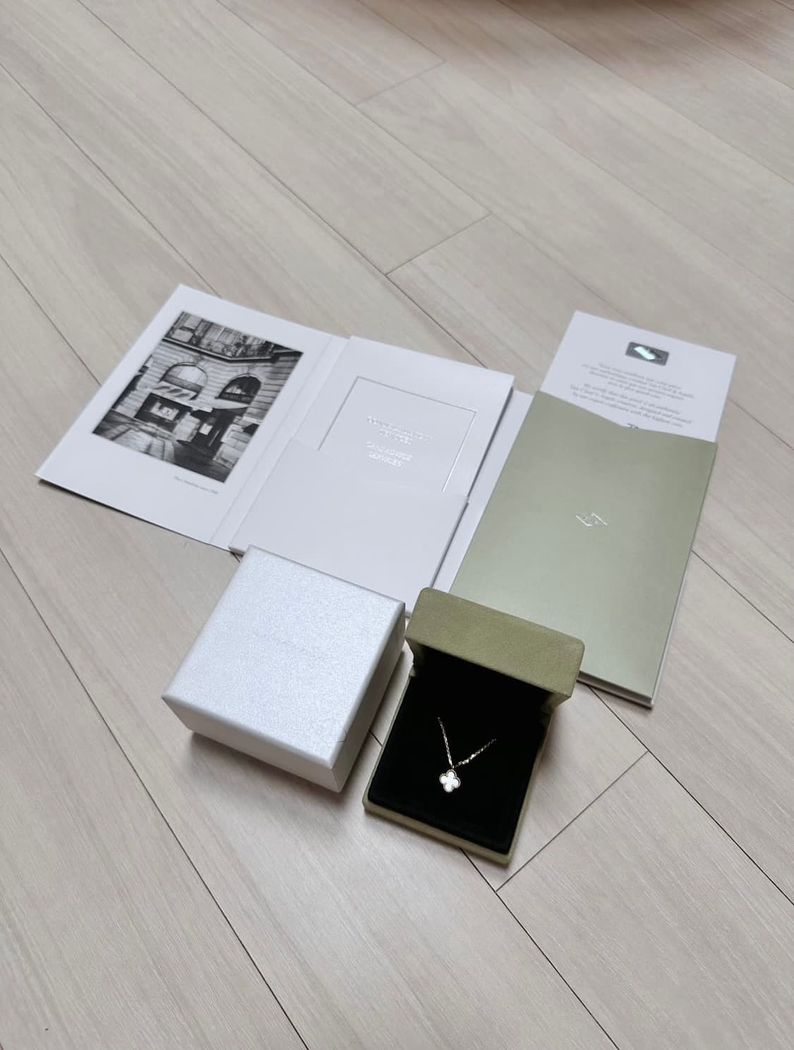 반클리프 아펠 빈티지 알함브라 마더오브펄 스위트 상품이미지3