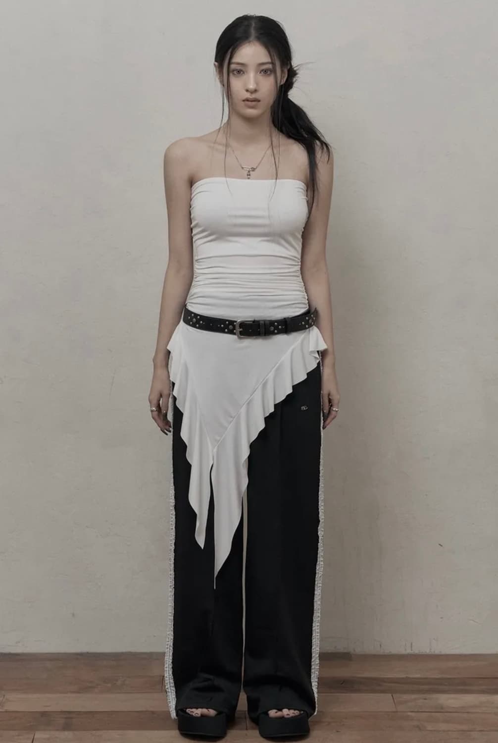 카키포인트 Ruffled Layered Top 화이트 상품이미지1