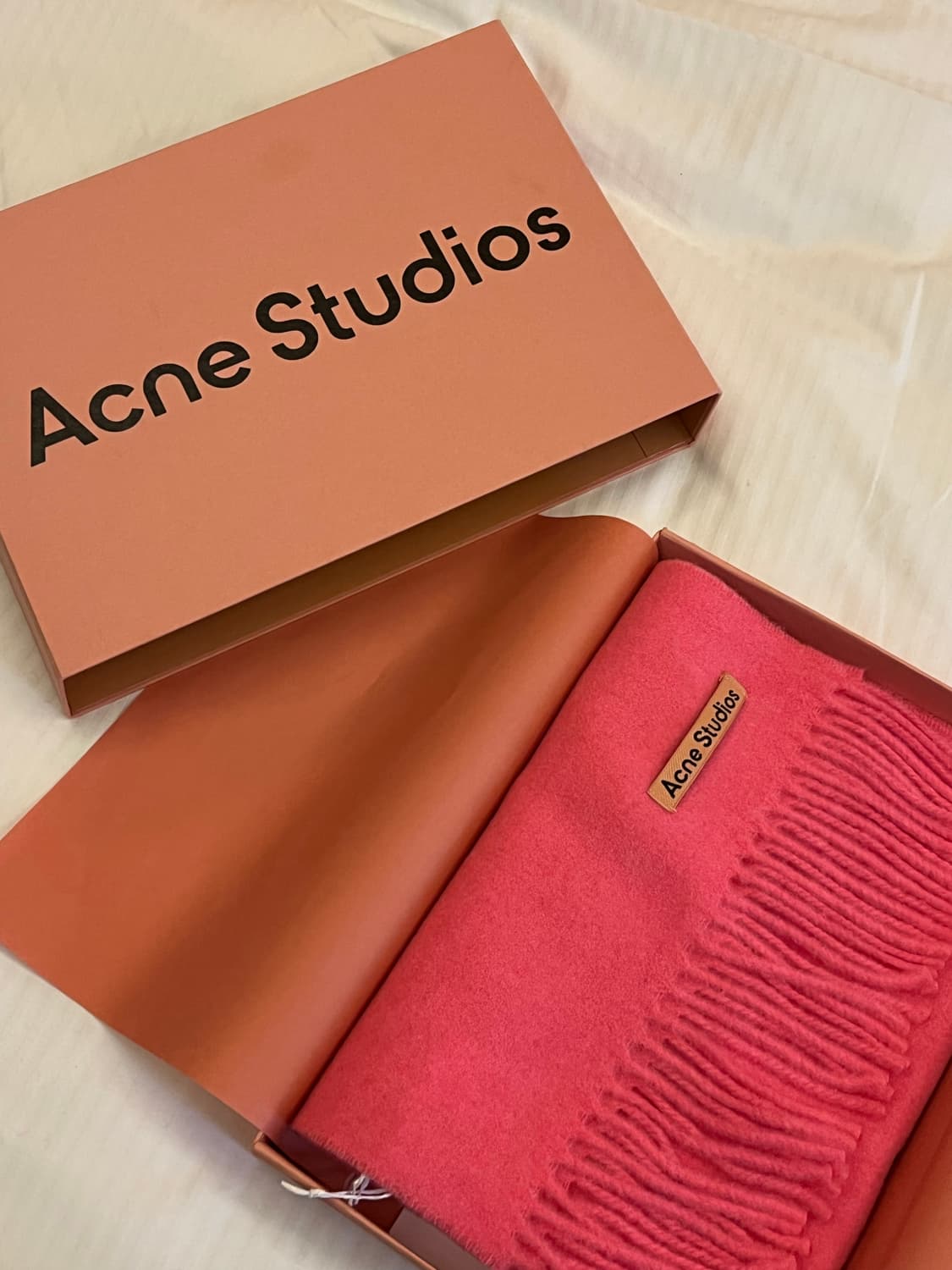 네고가능/아크네 스튜디오 머플러 핑크 정품보장 풀박스 상품이미지3