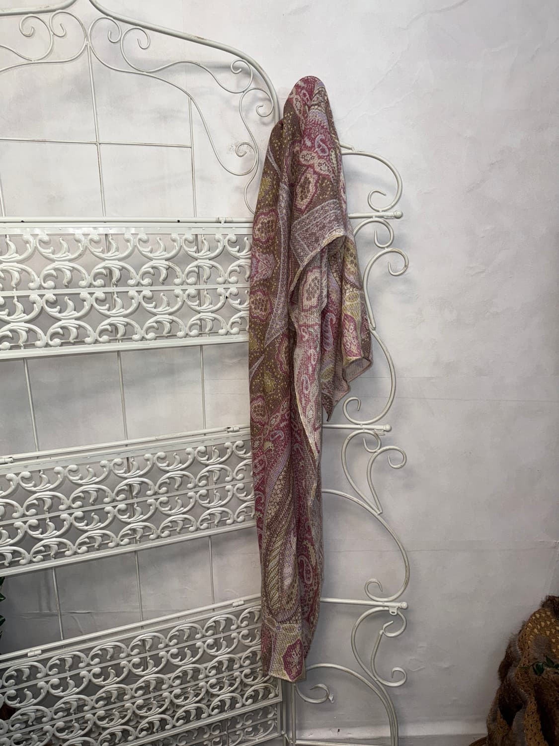 Baby pink ethnic paisley wide scarf 상품이미지4