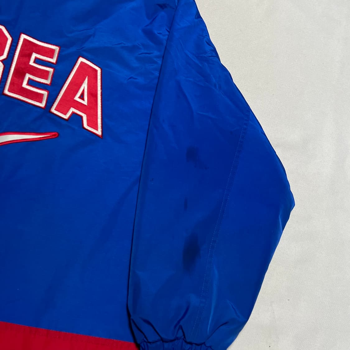 105 나이키 코리아 빅로고 블루 레드 배색 점퍼 상품이미지5