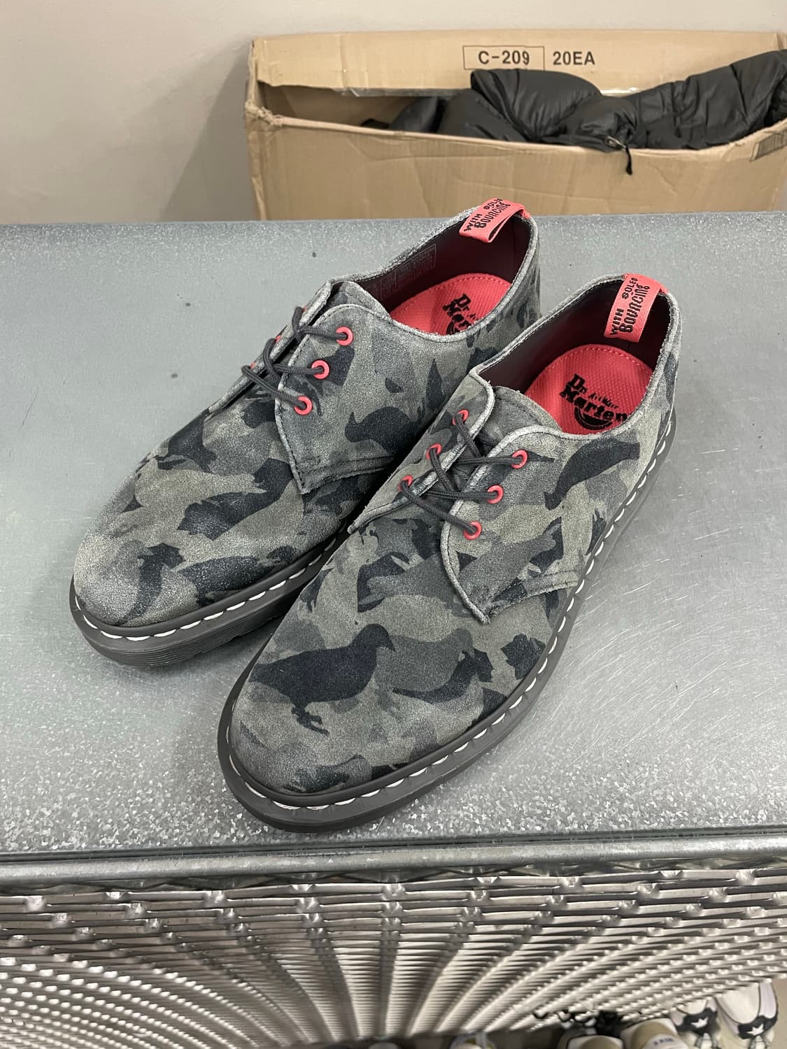 닥터마틴 X 스테이플 1461 카모 uk9 상품이미지2