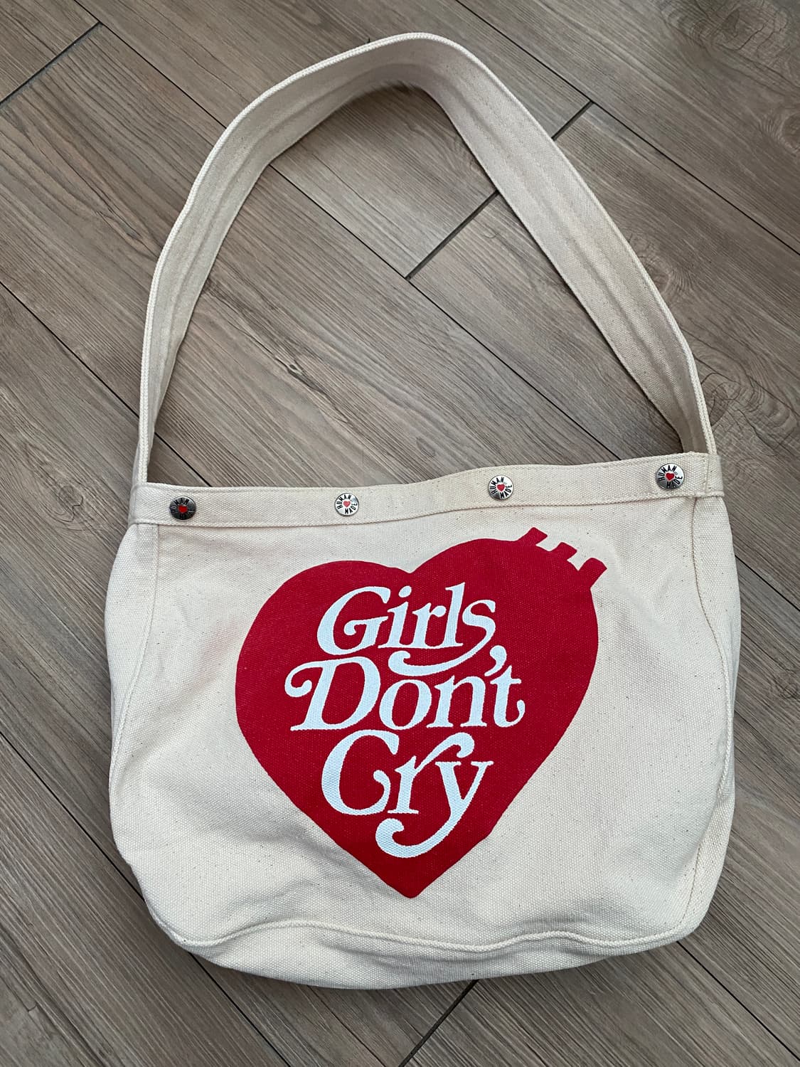 [FREE] 휴먼메이드x걸스돈크라이 숄더백 상품이미지6