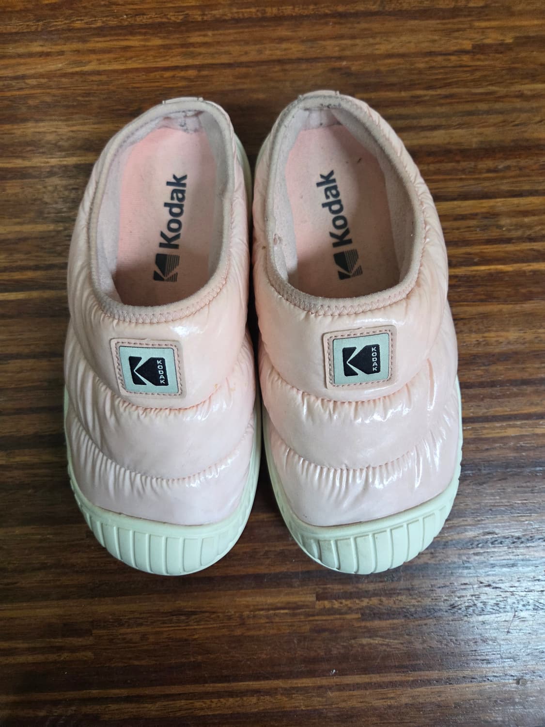 코닥 패딩 슬리퍼 230 상품이미지2