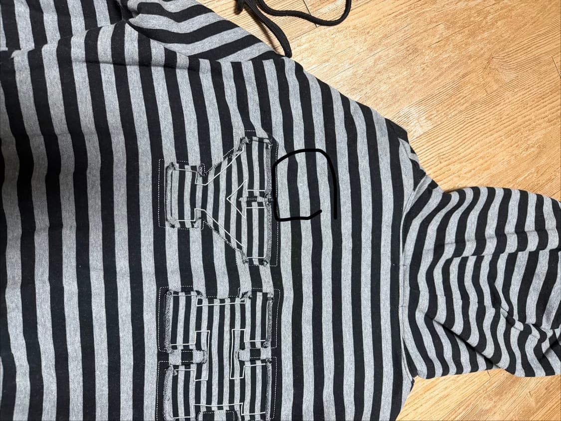 유희 아플리케 스트라이프 후드집업 차콜 상품이미지4