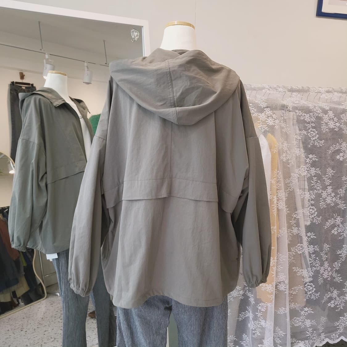 Lutique 연카키 홑겹 바람막이 상품이미지10