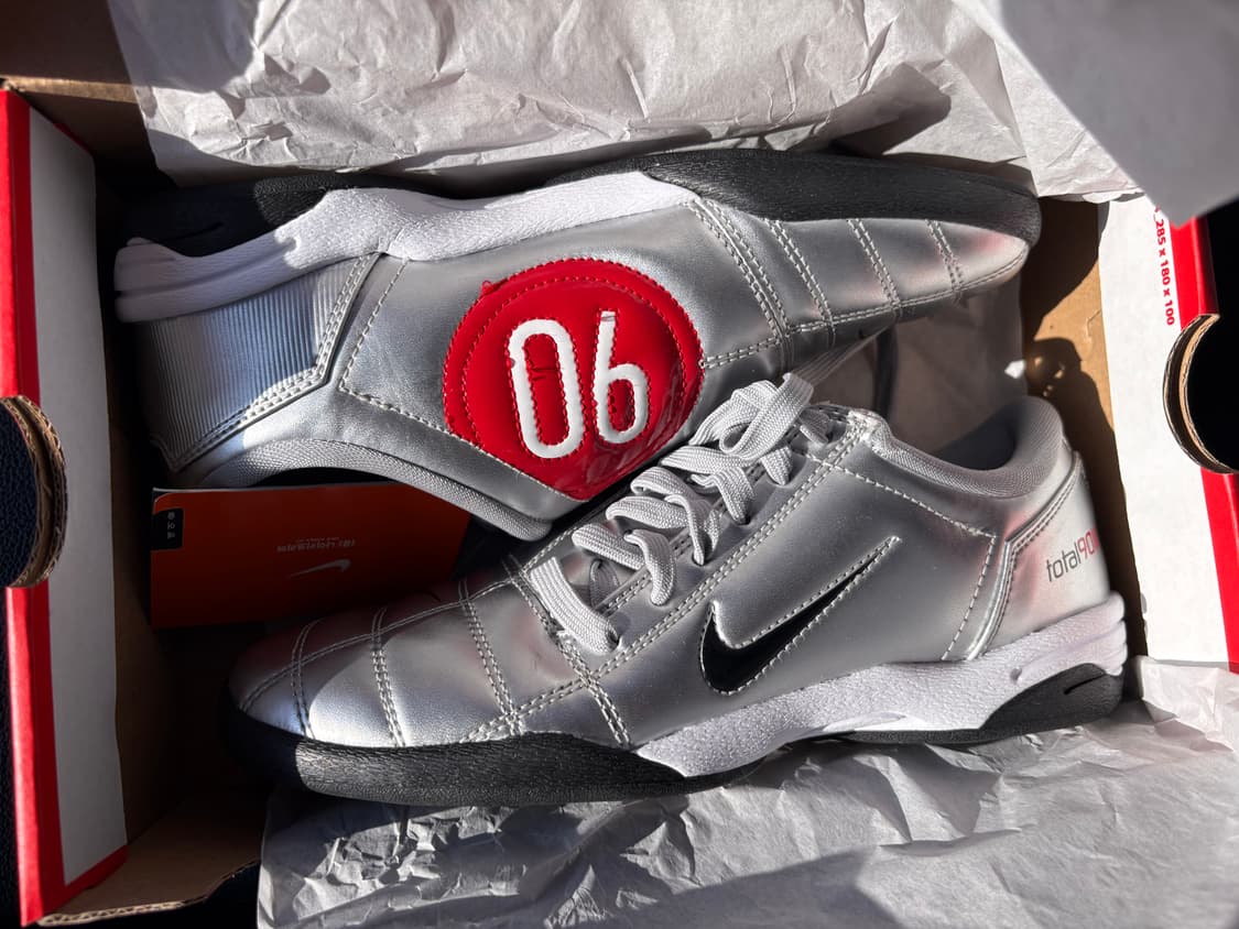 나이키 토탈 90 W 메탈릭 실버 245 상품이미지1