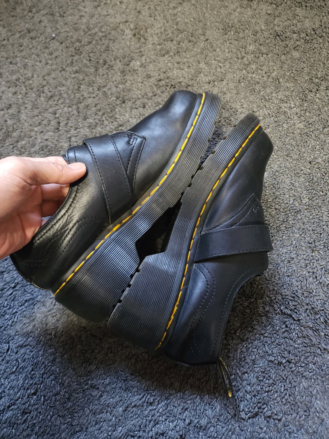 여성 닥터마틴 블랙 스트랩 eu38사이즈  상품이미지9