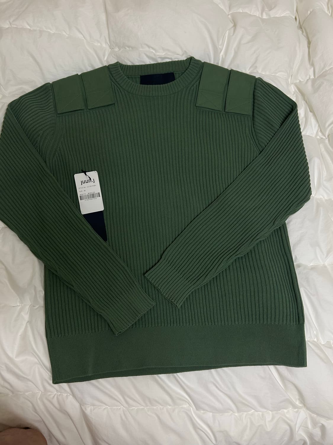 (새상품급) 준지 니트 m (105) 팝니다.  상품이미지1