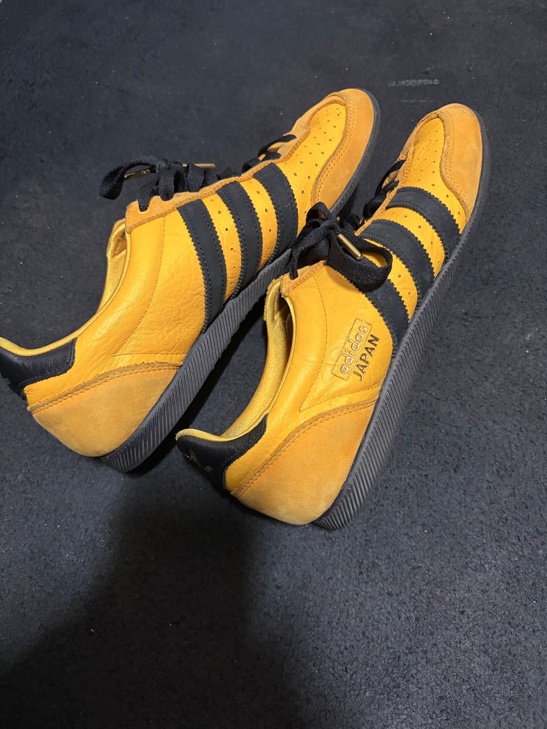 아디다스 재팬 옐로우 코어 블랙 270 상품이미지3