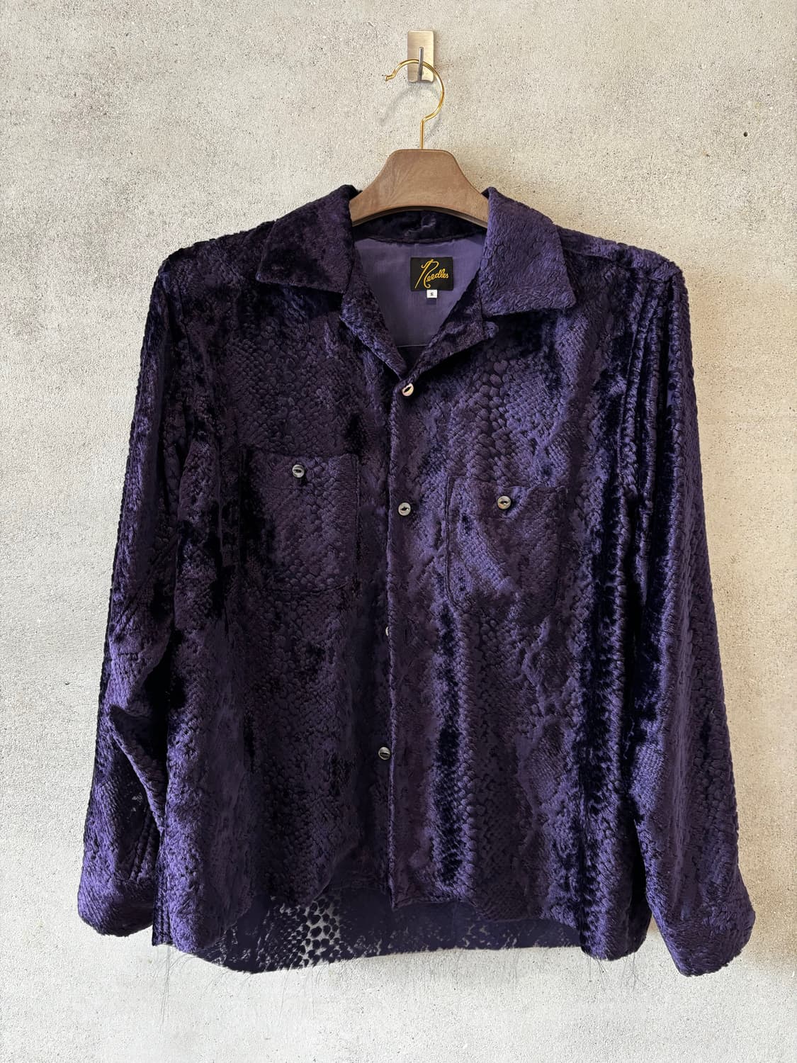 Needles C.O.B. 스네이크스킨 패턴 퍼플 원업 셔츠 상품이미지1