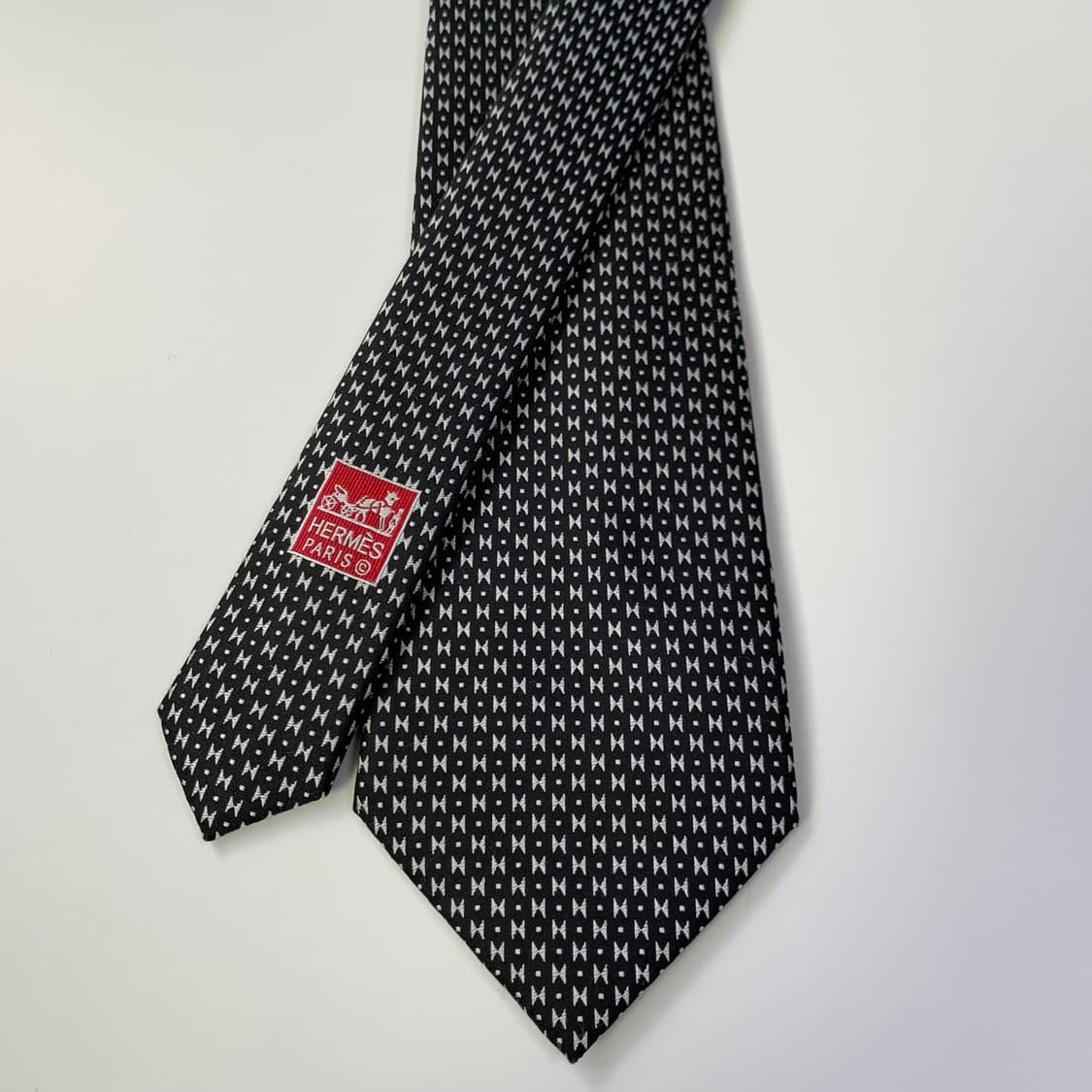 에르메스(HERMES) 블랙 명품넥타이 프랑스 100실크 A+등급 상품이미지5