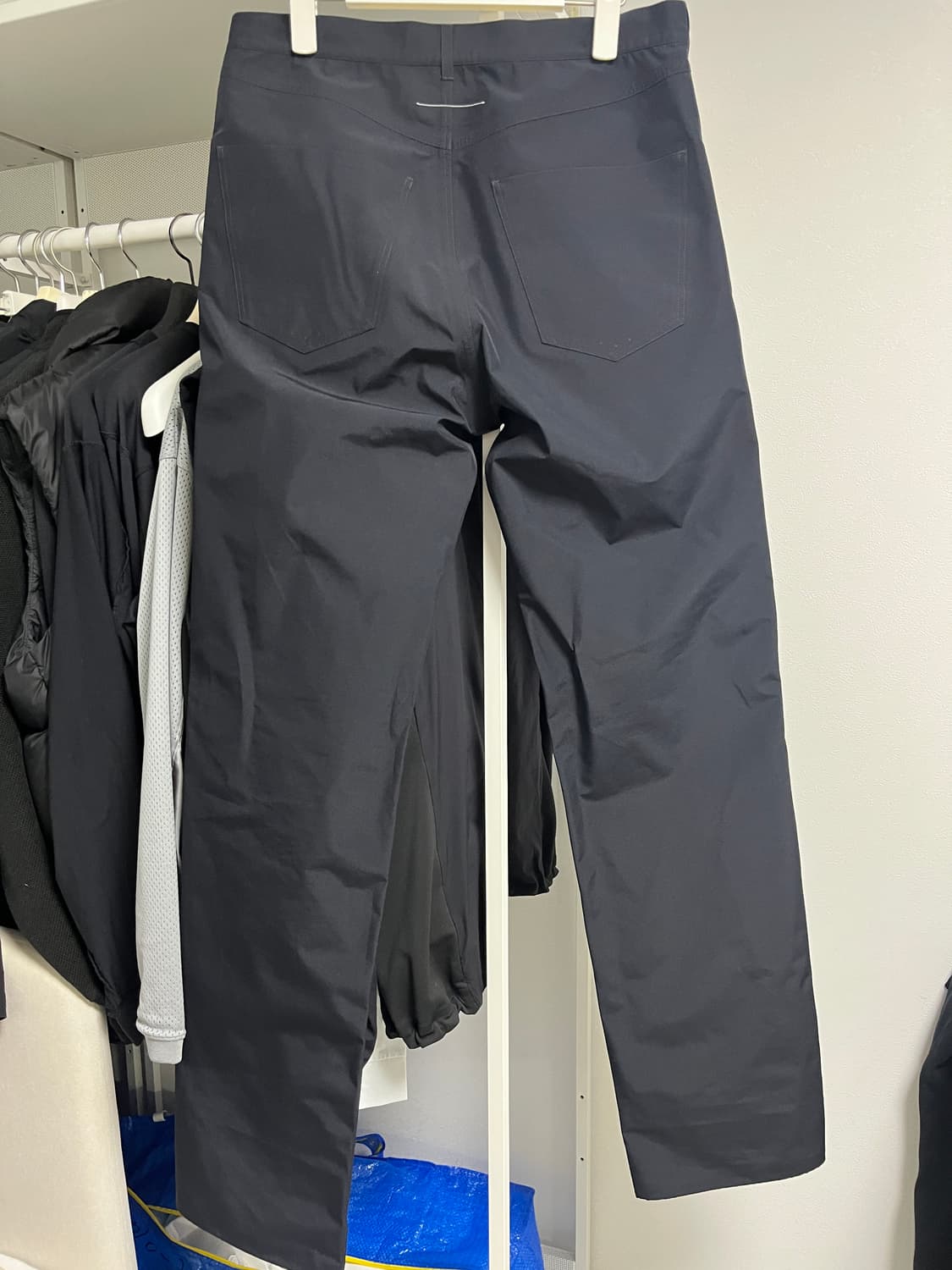 살로몬 x 메종마르지엘라 남성 팬츠 상품이미지3