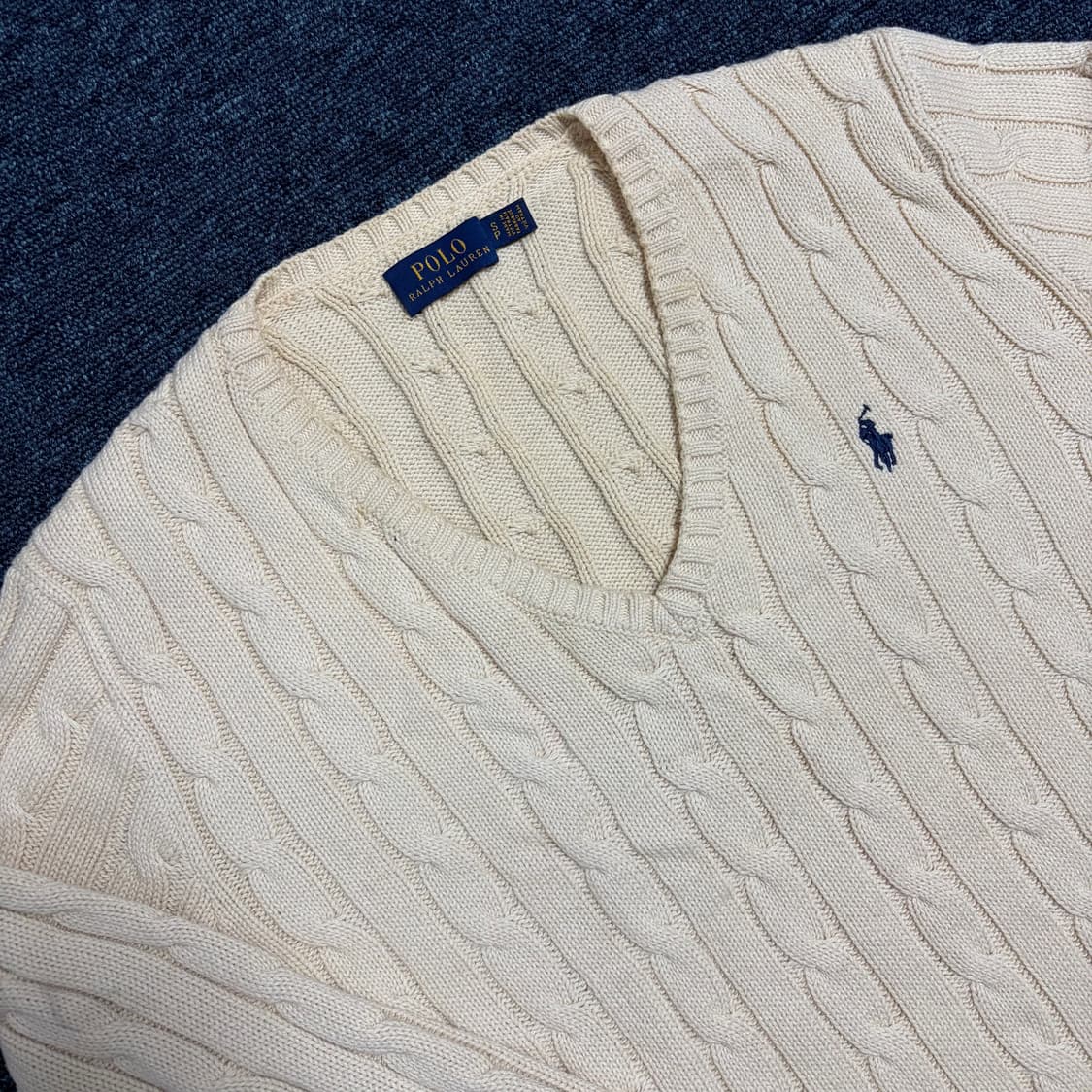 폴로 랄프로렌 브이넥 꽈배기 니트 상품이미지3