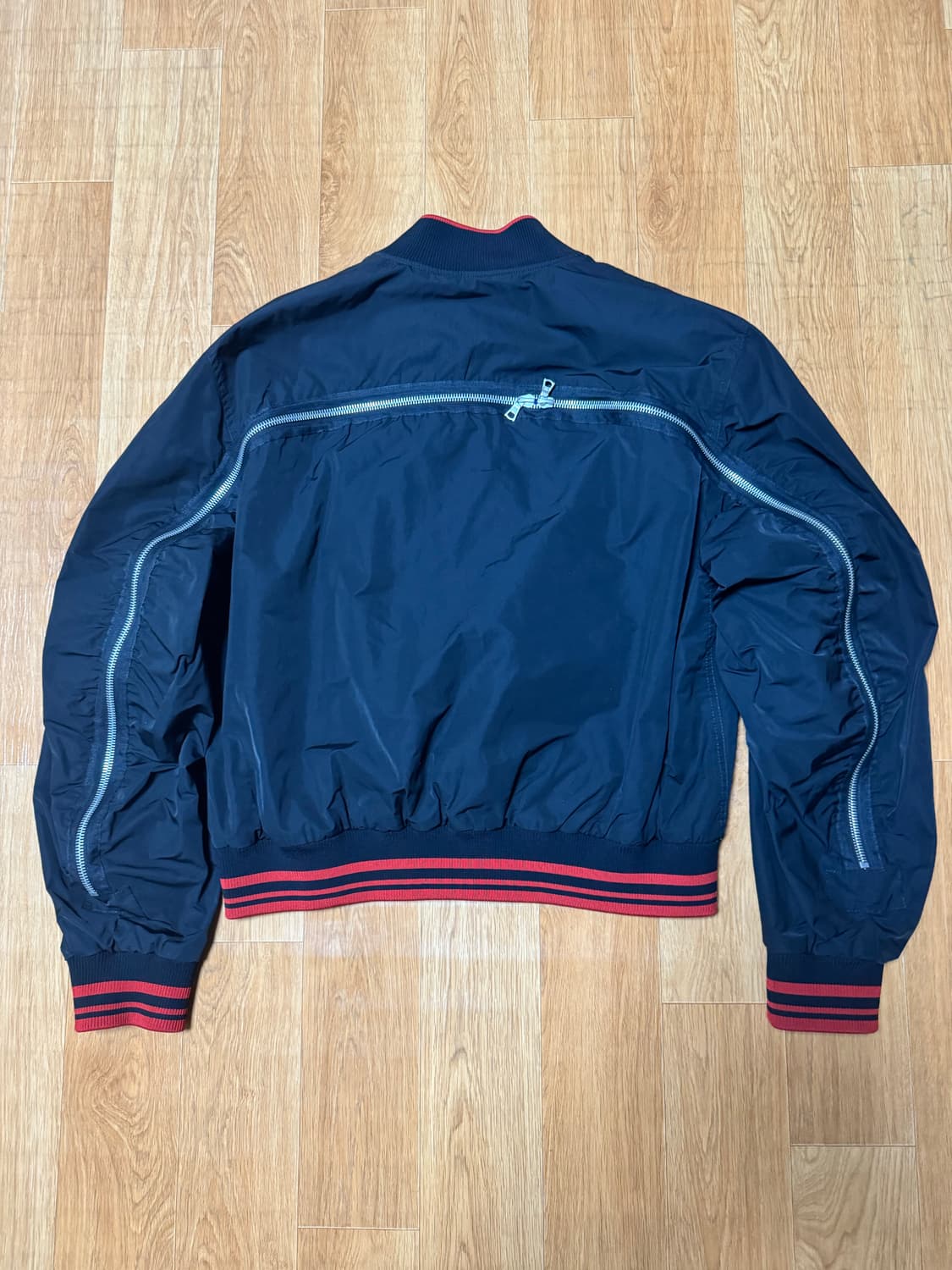 드리스반노튼 백지퍼 봄버  상품이미지2