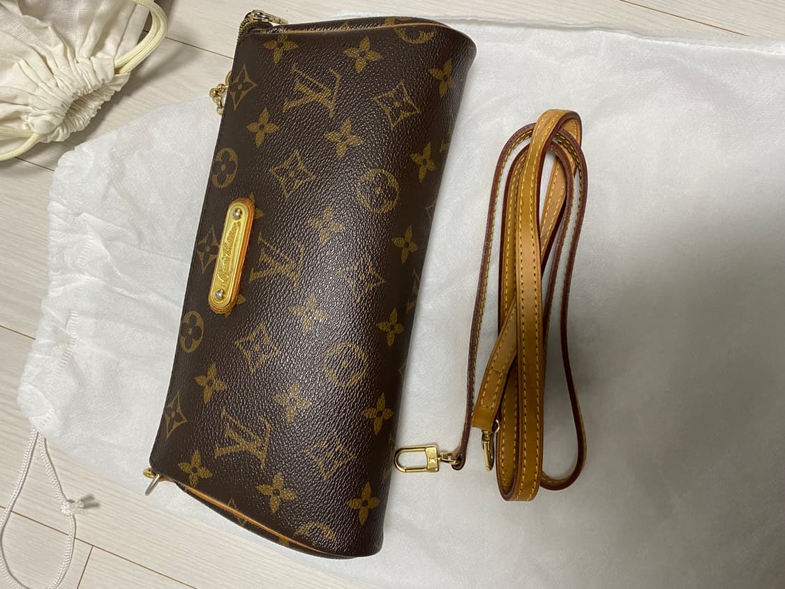 루이비통 모노그램 에바 클러치 상품이미지1