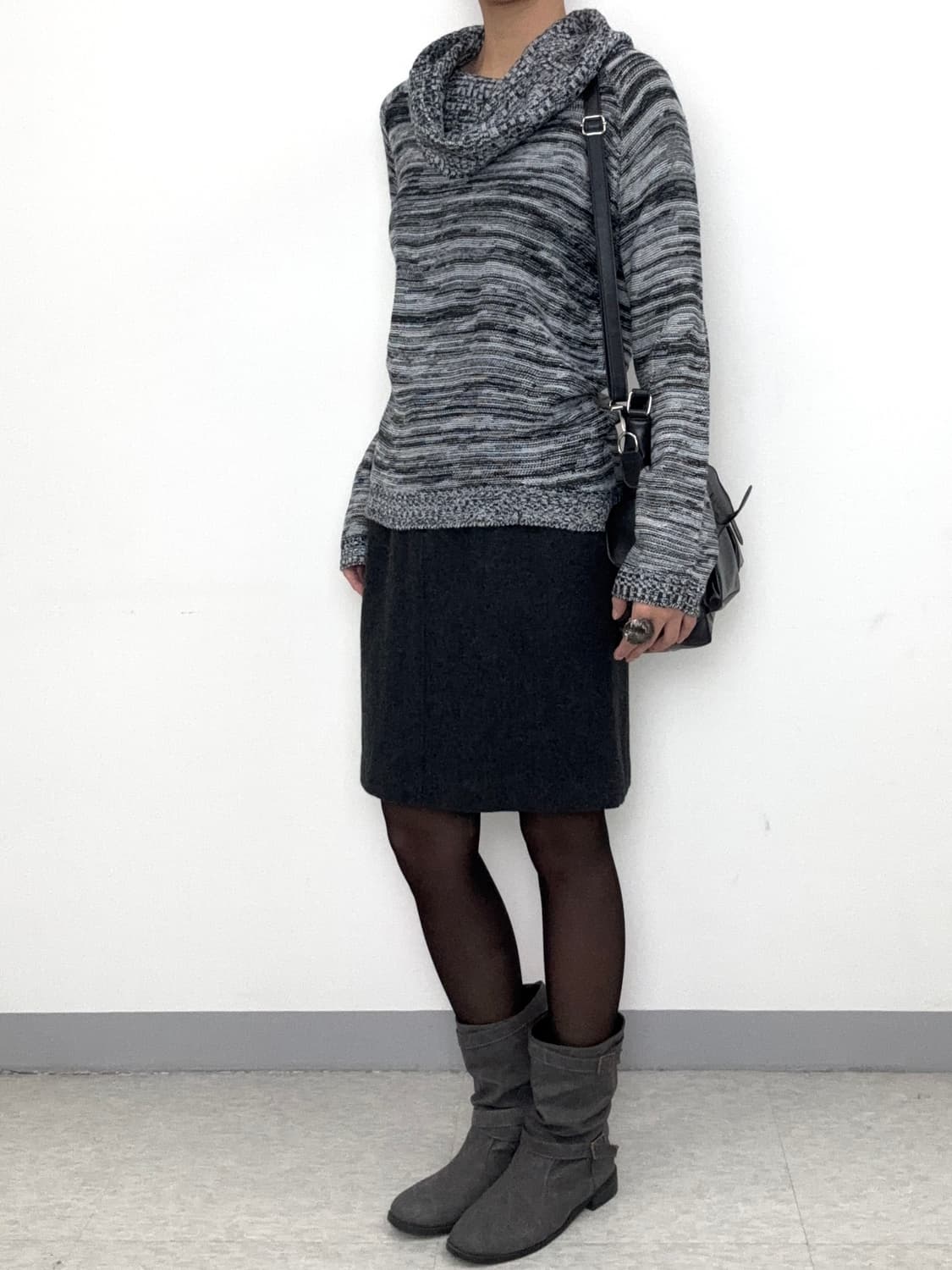 빈티지 차콜 터틀넥 니트 상품이미지3