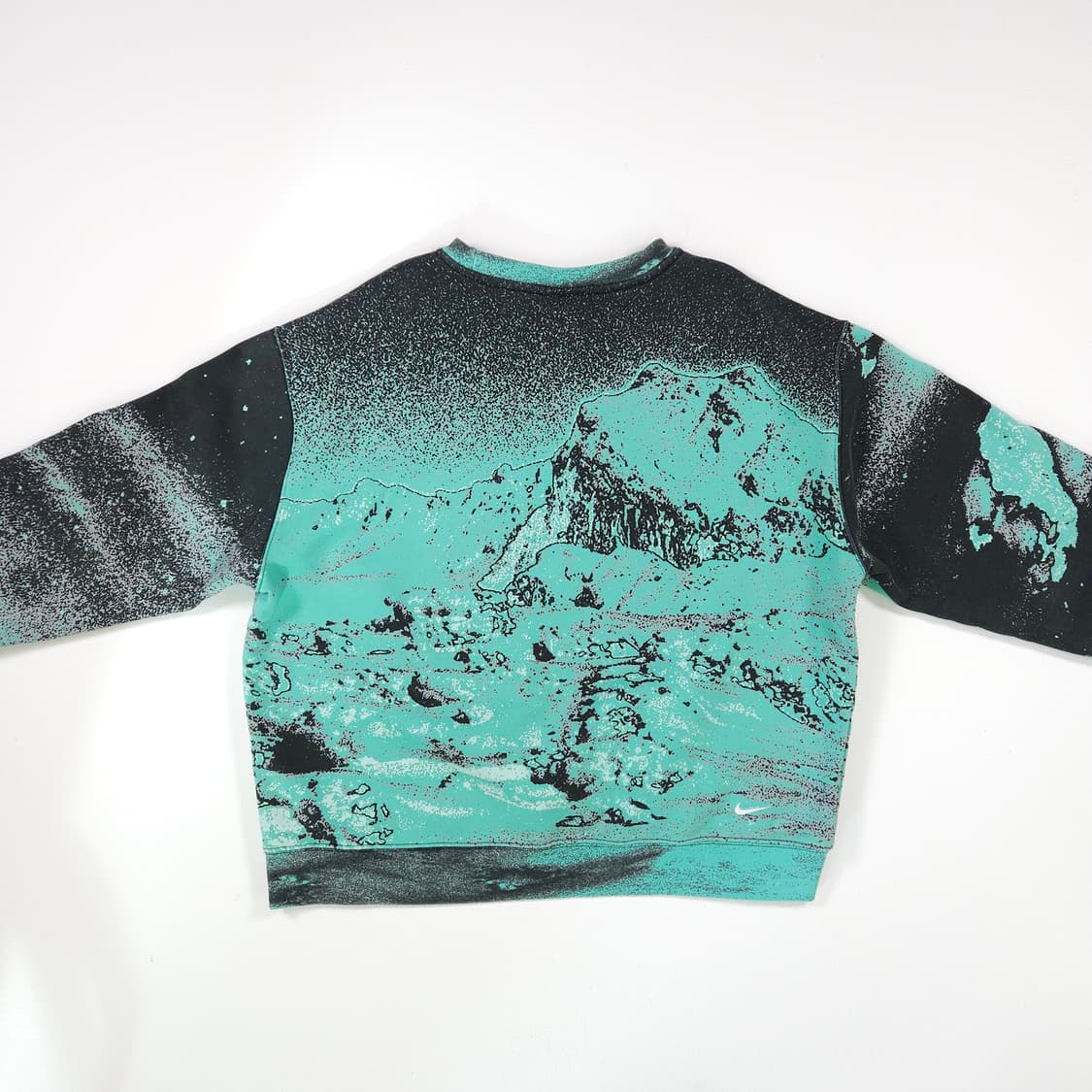 나이키 ACG 맨투맨 상품이미지9